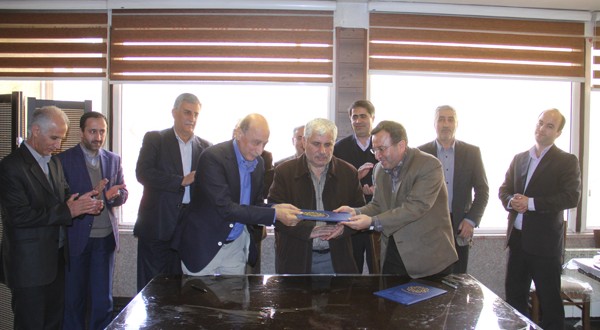 امضاء تفاهم نامه مشترک سرمایه گذاری شهرداری ارومیه و موسسه خیریه بین المللی ایرانیان در سوئیس